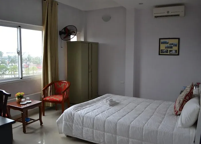Hotel Huong Bien 2*